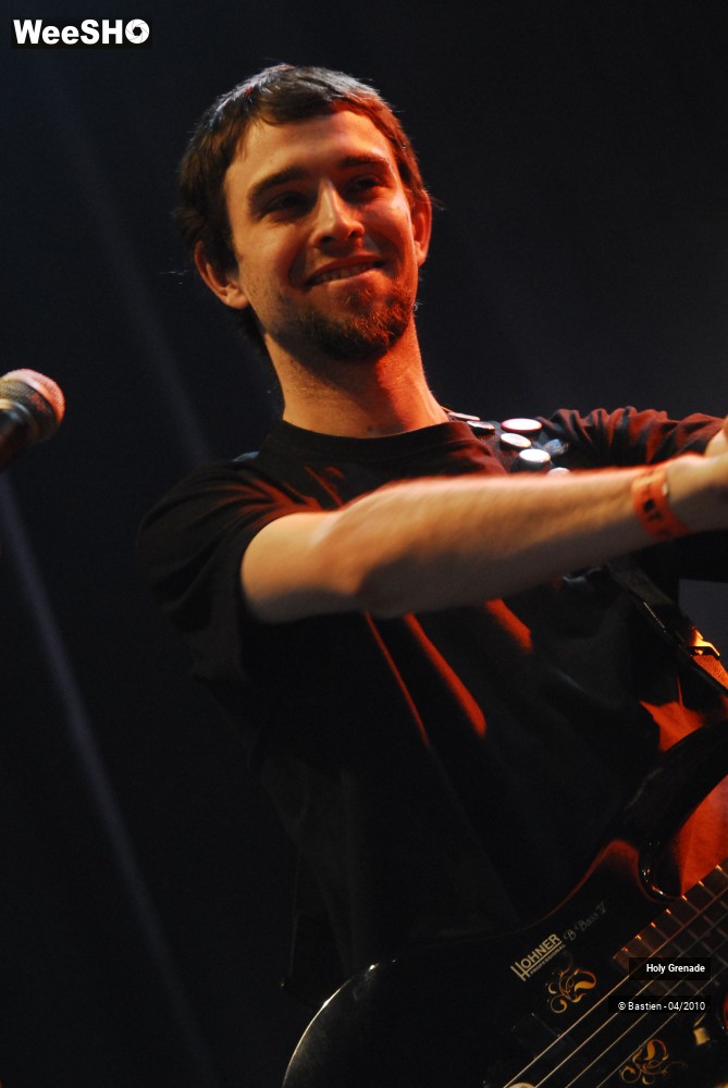 2/29 photos du spectacle Holy Grenade