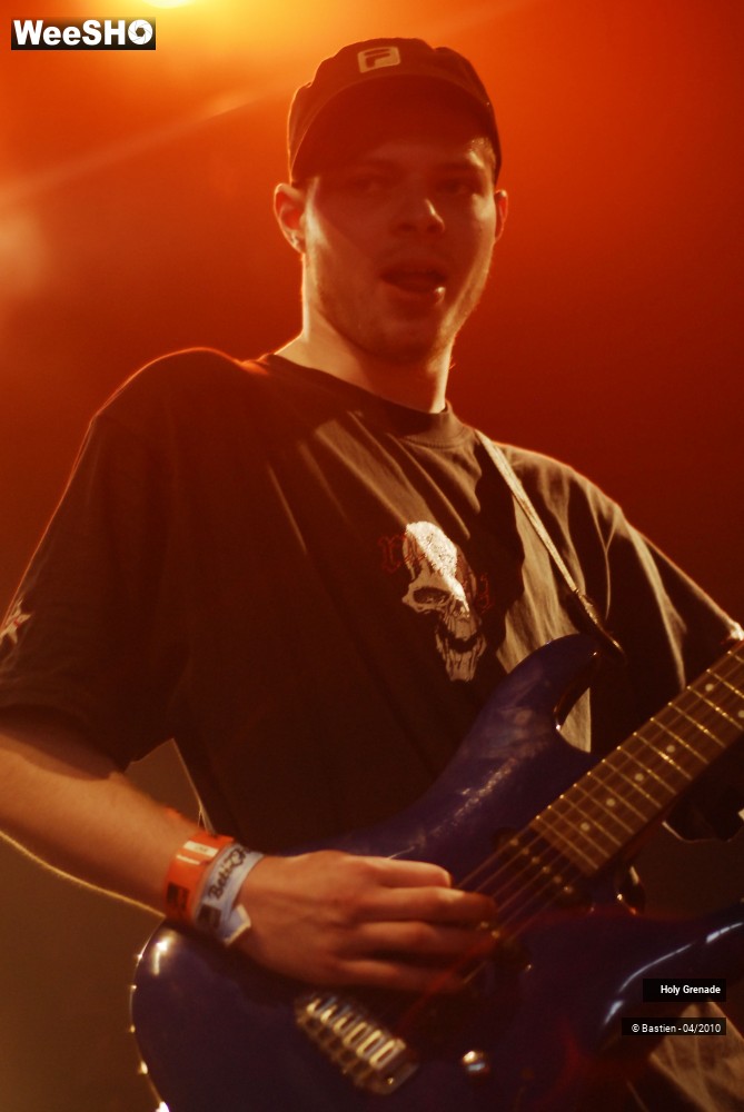 20/29 photos du spectacle Holy Grenade