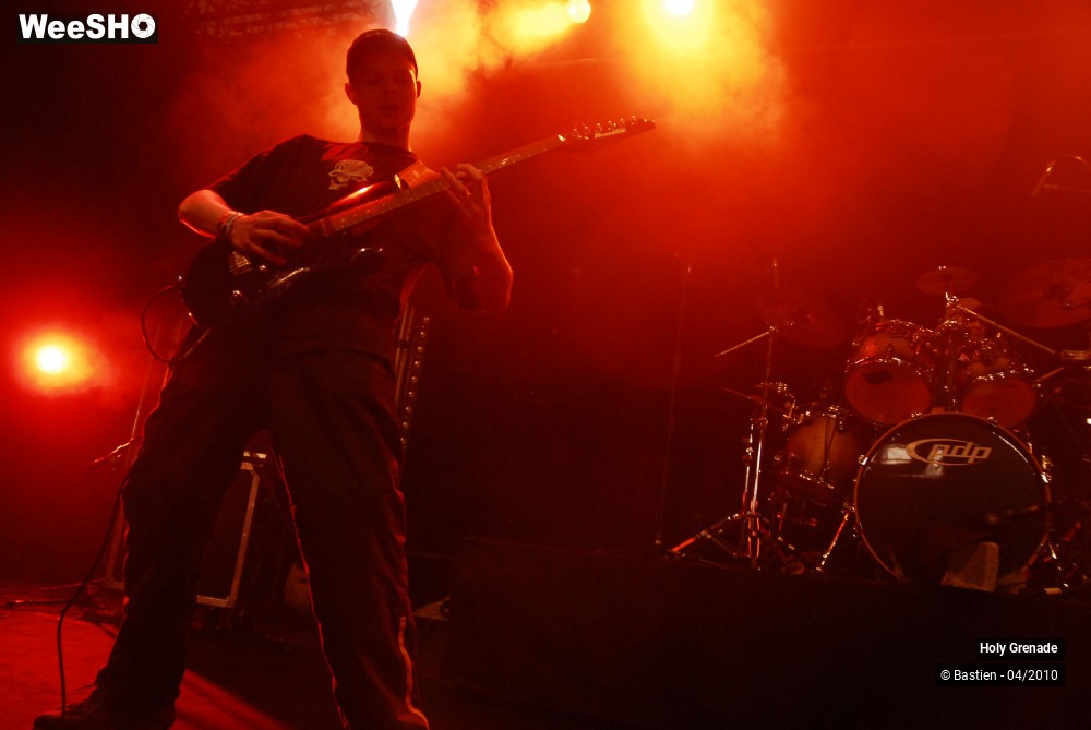 26/29 photos du spectacle Holy Grenade