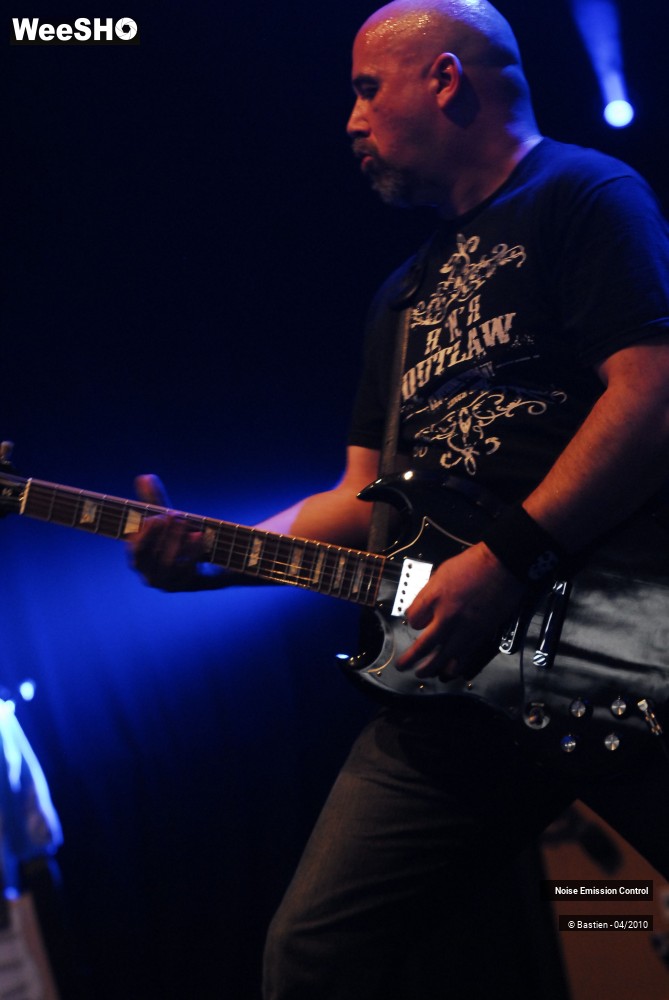 10/37 photos du spectacle Noise Emission Control