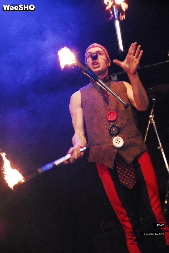 3/33 photos du spectacle M26.7
