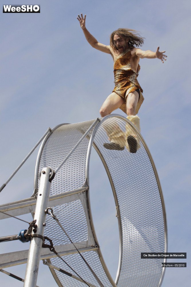 18/46 photos du spectacle La Roue de la Mort 1