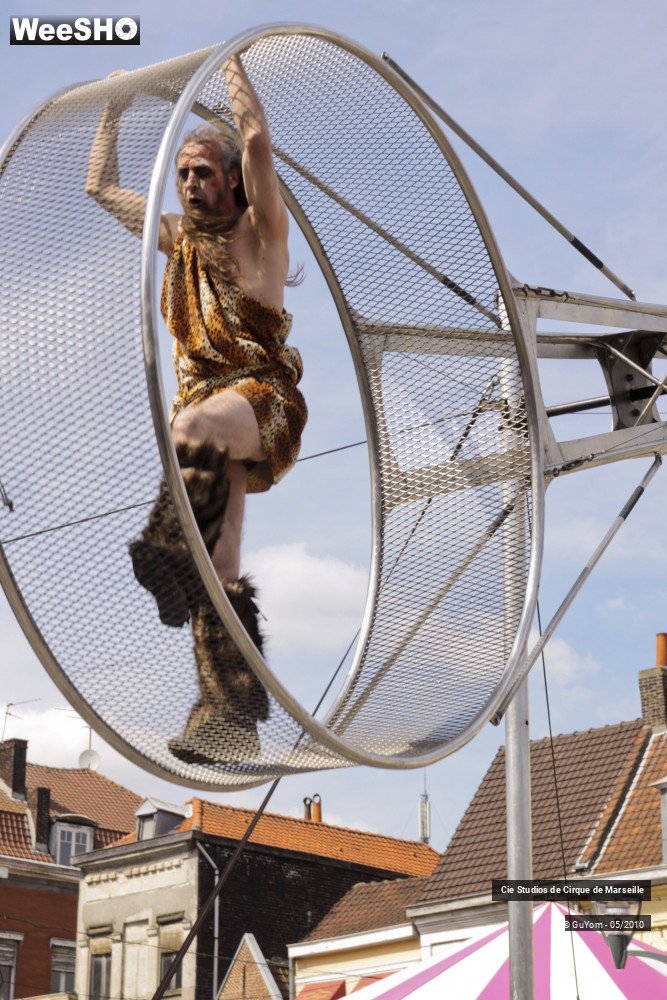 20/46 photos du spectacle La Roue de la Mort 1