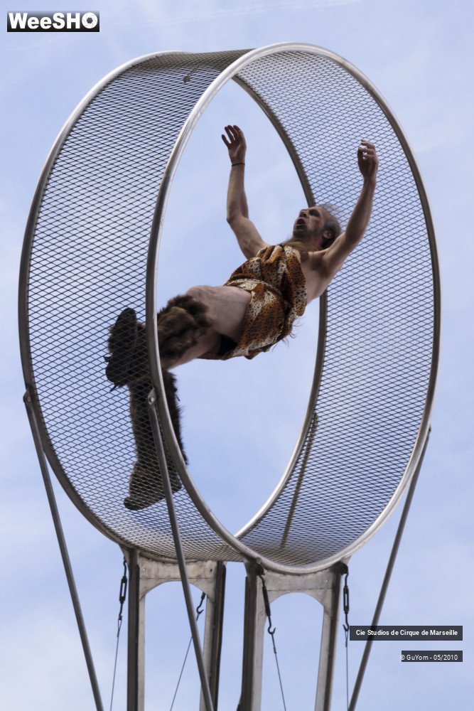 22/46 photos du spectacle La Roue de la Mort 1