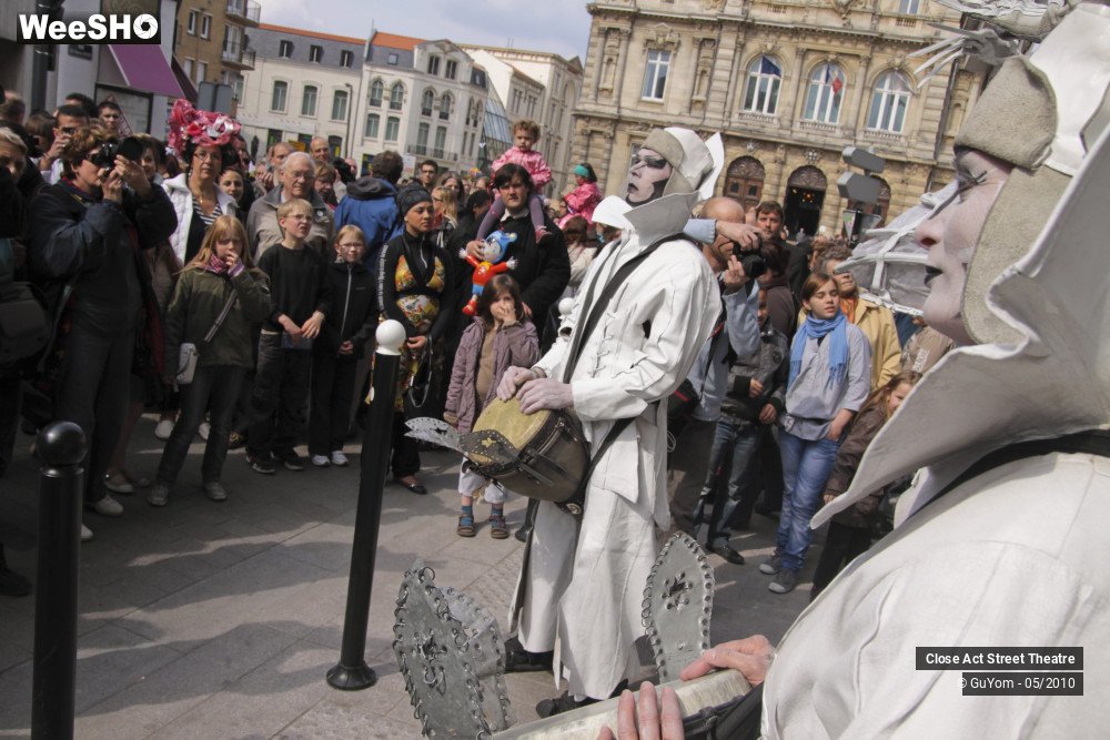41/50 photos du spectacle White Wings