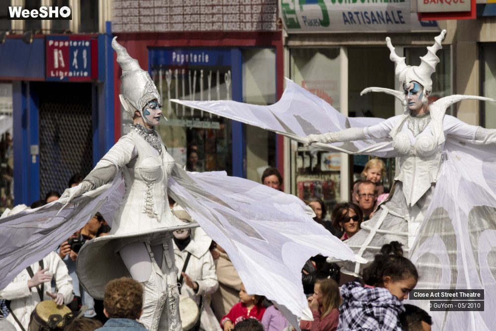 44/50 photos du spectacle White Wings
