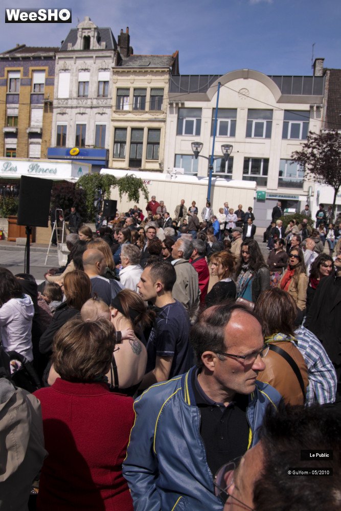 3/39 photos du spectacle Les Rues Joyeuses Ambiance 2