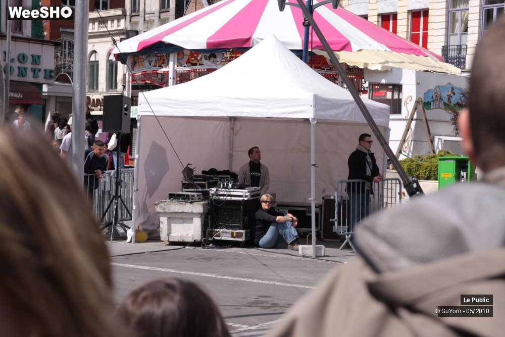 24/39 photos du spectacle Les Rues Joyeuses Ambiance 2