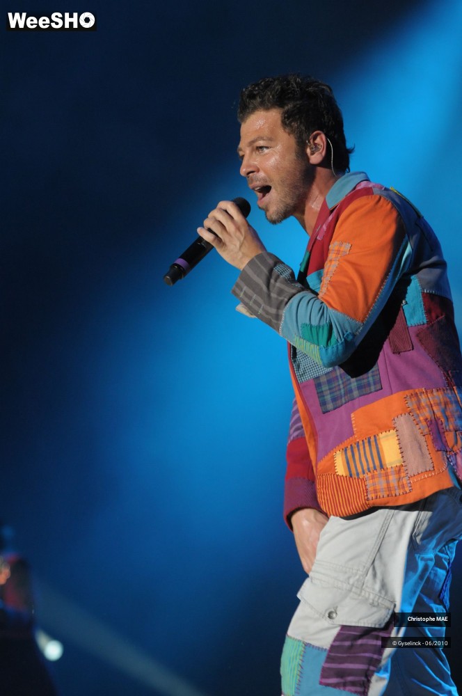 9/45 photos du spectacle Christophe MAE