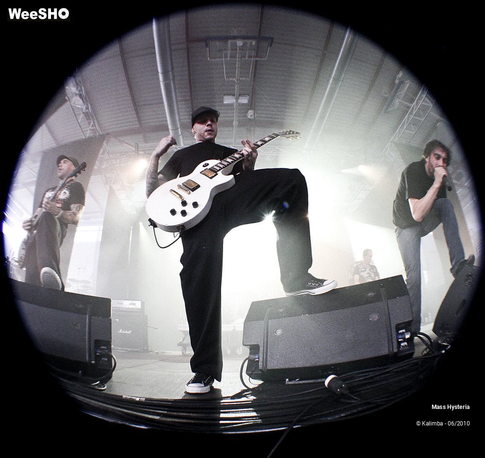 40/50 photos du spectacle Mass Hysteria