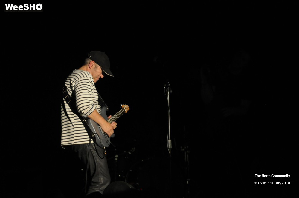 8/41 photos du spectacle The North Community