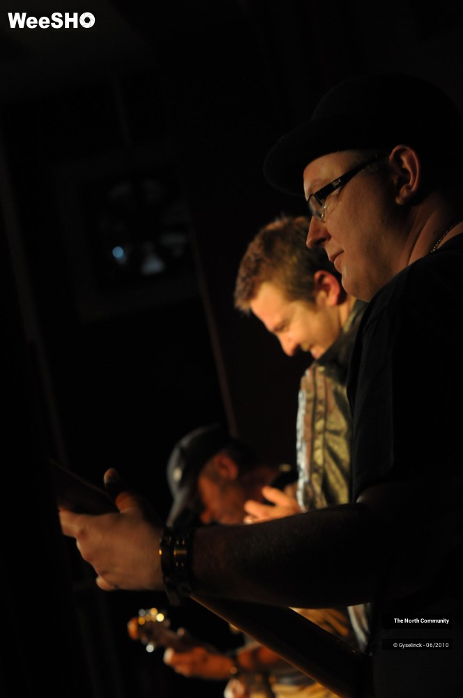 22/41 photos du spectacle The North Community