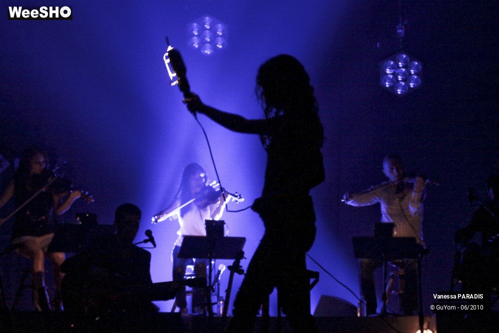 25/44 photos du spectacle Vanessa PARADIS