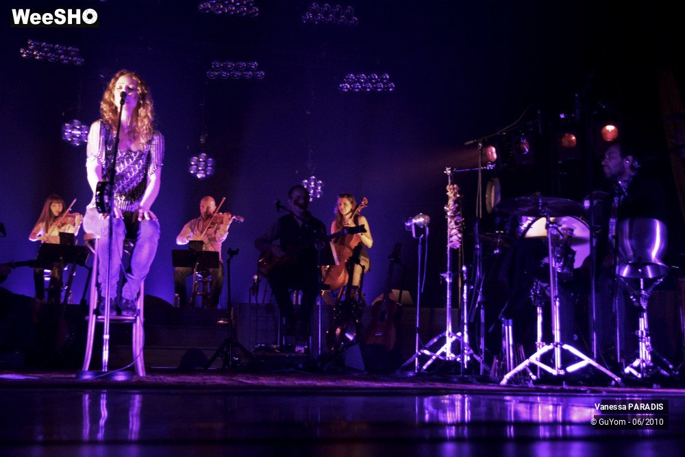 28/44 photos du spectacle Vanessa PARADIS