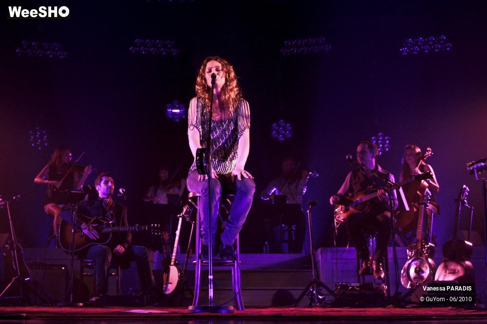 31/44 photos du spectacle Vanessa PARADIS