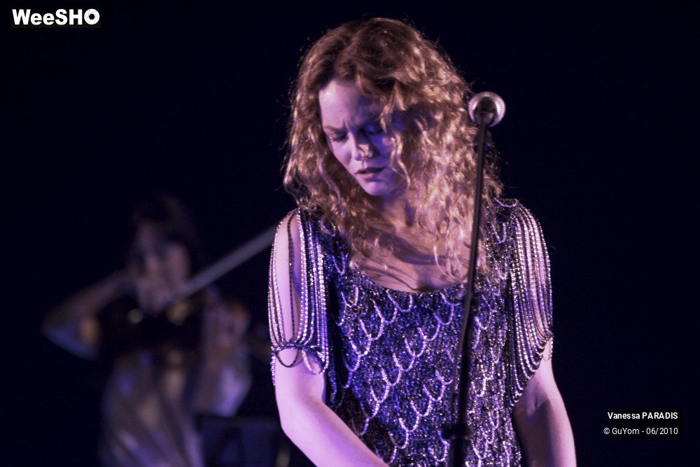 42/44 photos du spectacle Vanessa PARADIS