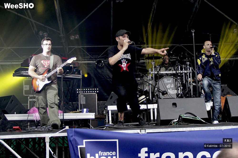 25/38 photos du spectacle F.B.I