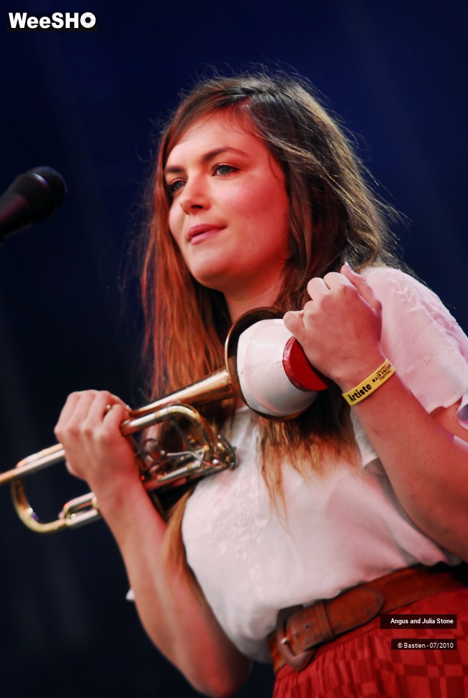 9/29 photos du spectacle Angus et Julia STONE