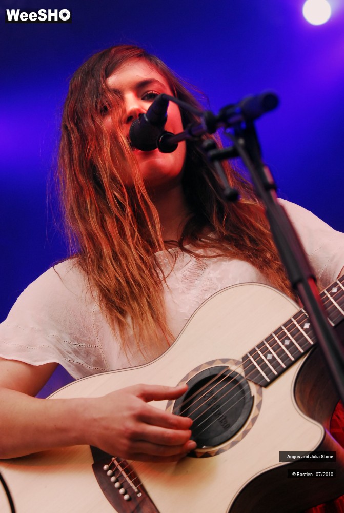 14/29 photos du spectacle Angus et Julia STONE