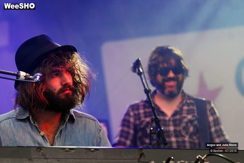 15/29 photos du spectacle Angus et Julia STONE