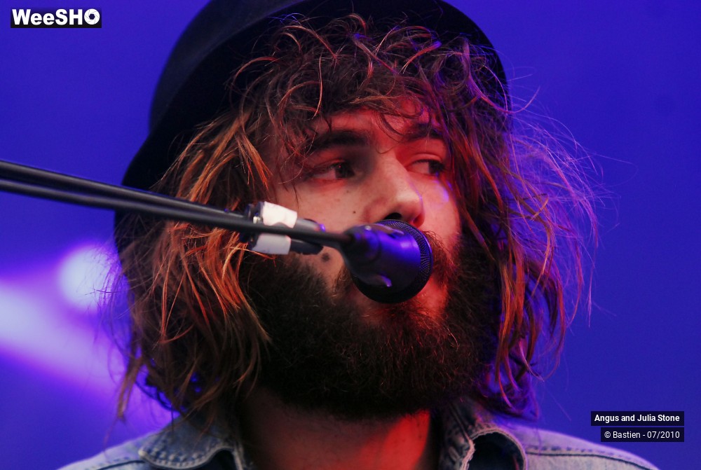 16/29 photos du spectacle Angus et Julia STONE