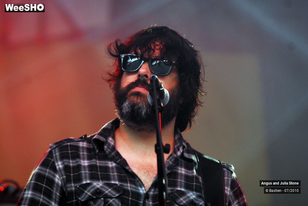 18/29 photos du spectacle Angus et Julia STONE