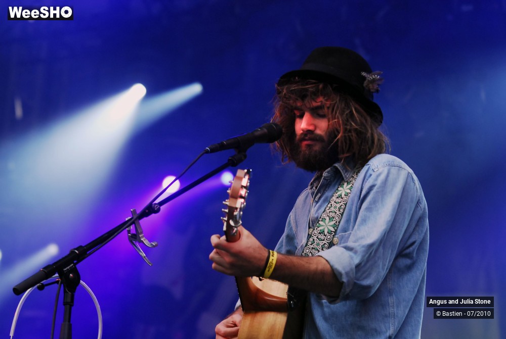 22/29 photos du spectacle Angus et Julia STONE