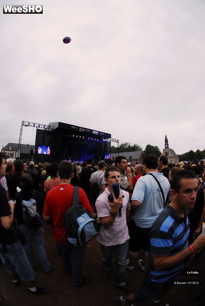 4/39 photos du spectacle Main Square Festival Ambiance J2