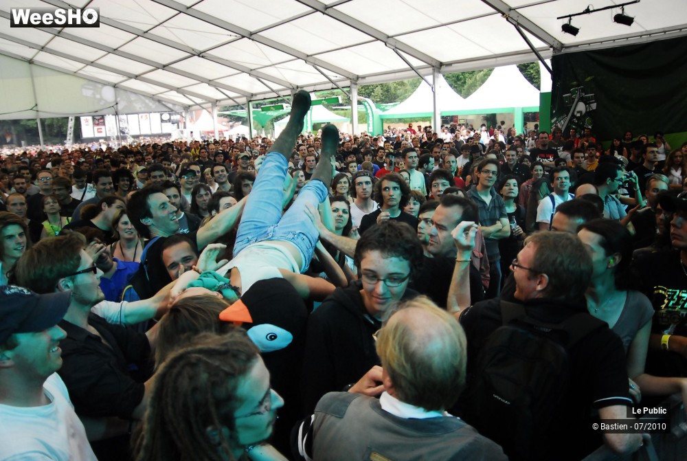 21/39 photos du spectacle Main Square Festival Ambiance J2