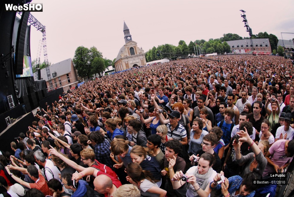 34/39 photos du spectacle Main Square Festival Ambiance J2