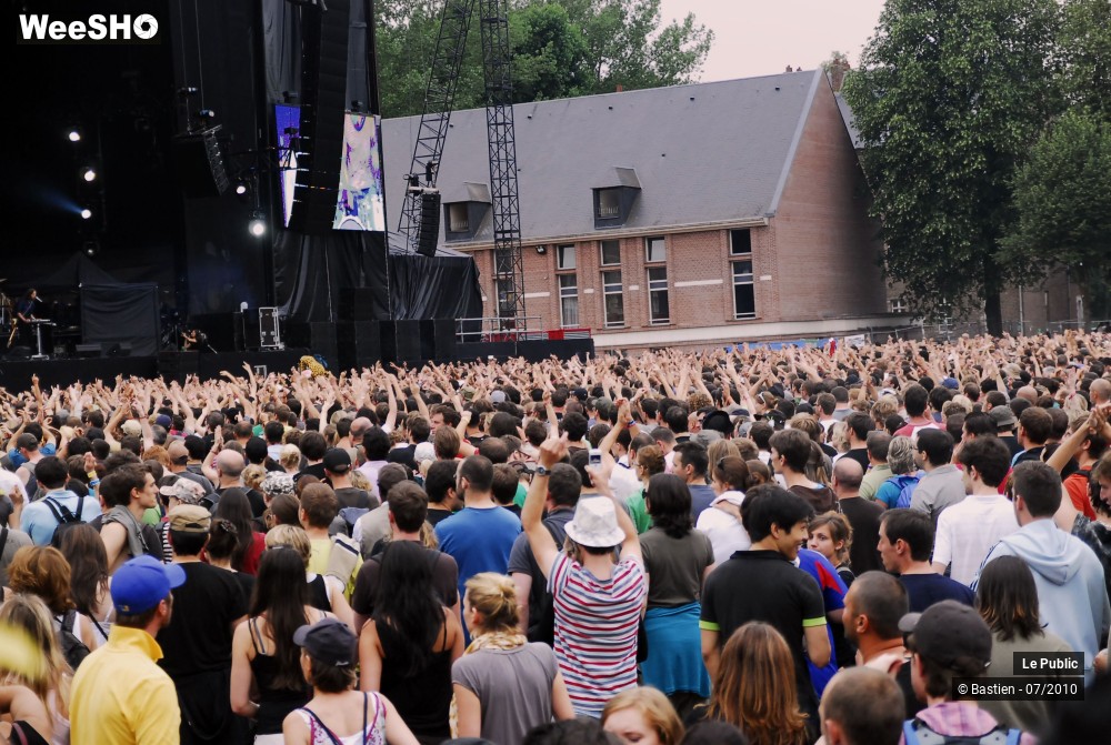 38/39 photos du spectacle Main Square Festival Ambiance J2
