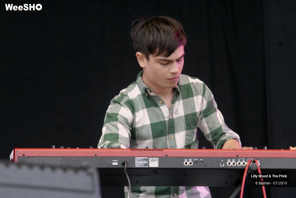 6/25 photos du spectacle Lilly WOOD and the Prick 