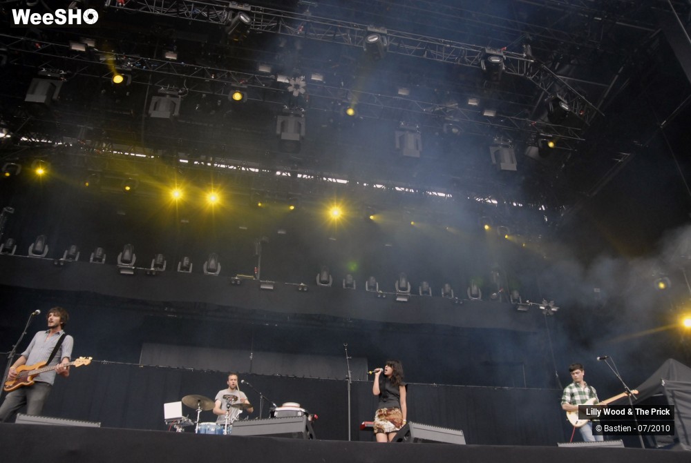 18/25 photos du spectacle Lilly WOOD and the Prick 