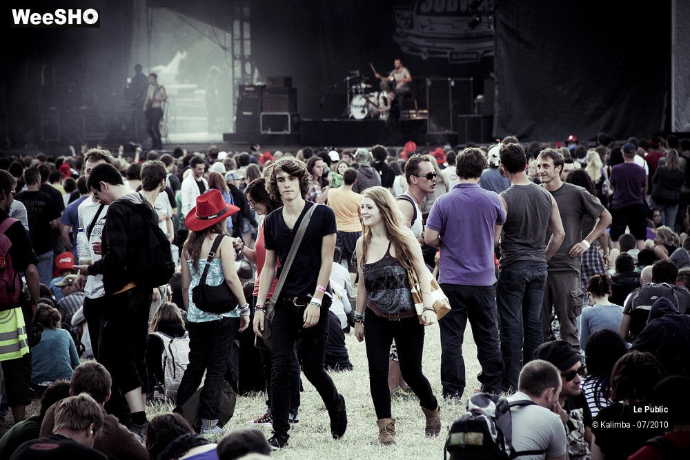11/35 photos du spectacle Dour Ambiance Jour 2