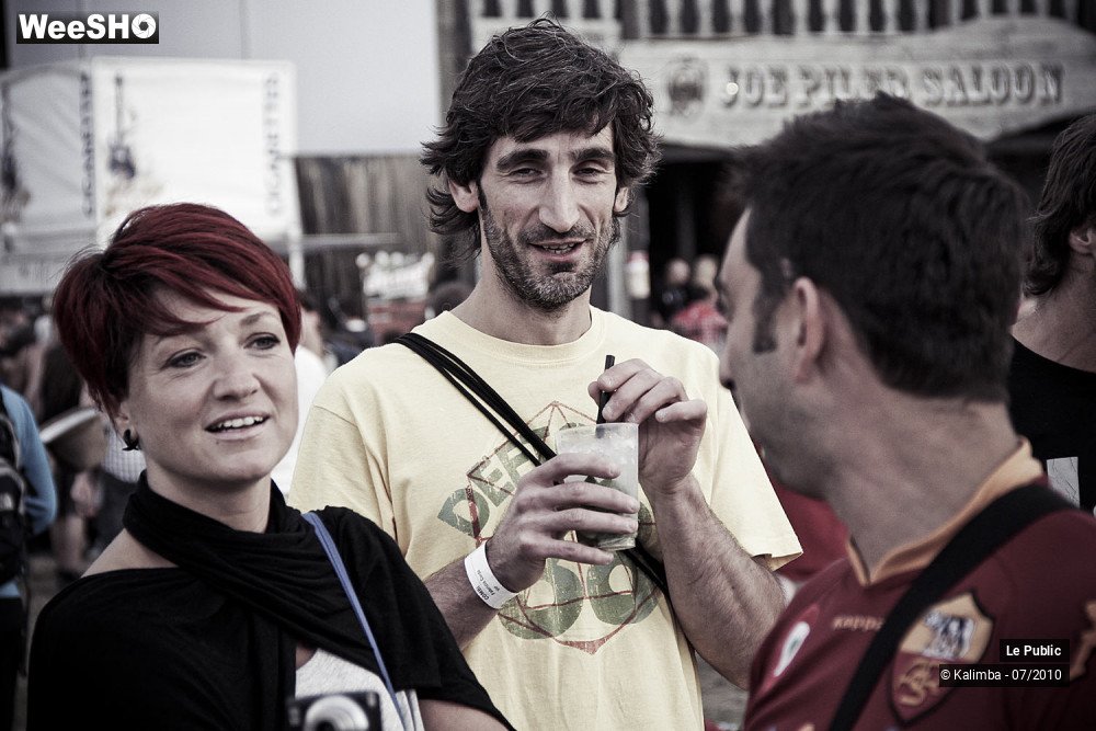 16/35 photos du spectacle Dour Ambiance Jour 2