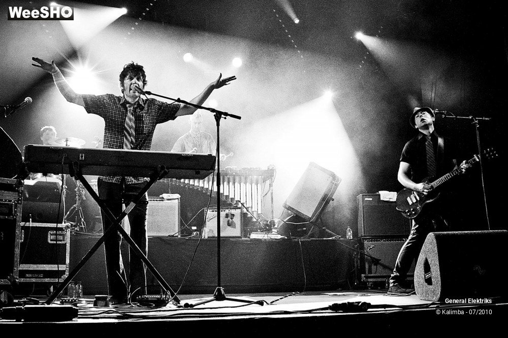 3/50 photos du spectacle General Elektriks