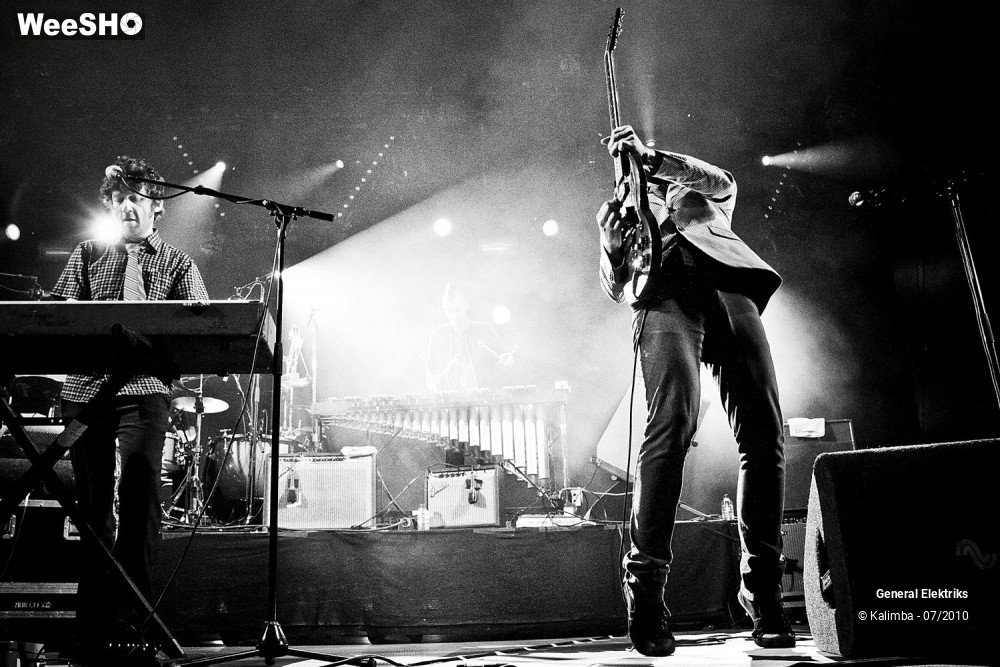 25/50 photos du spectacle General Elektriks