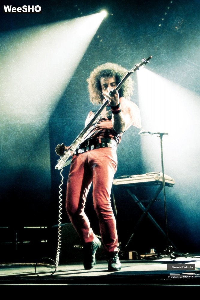 39/50 photos du spectacle General Elektriks