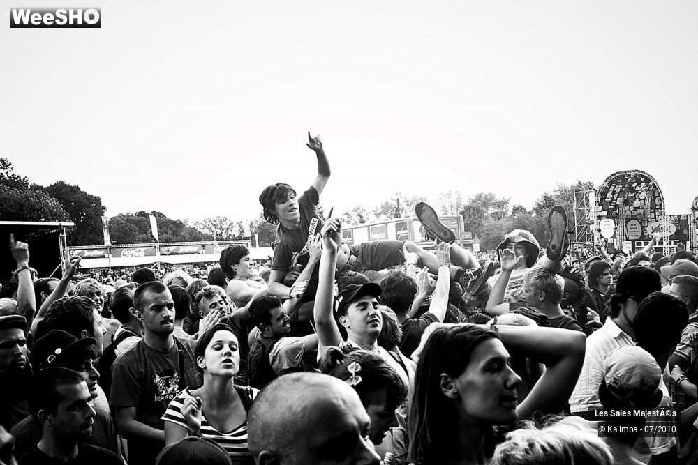 30/43 photos du spectacle Les Sales Majestés