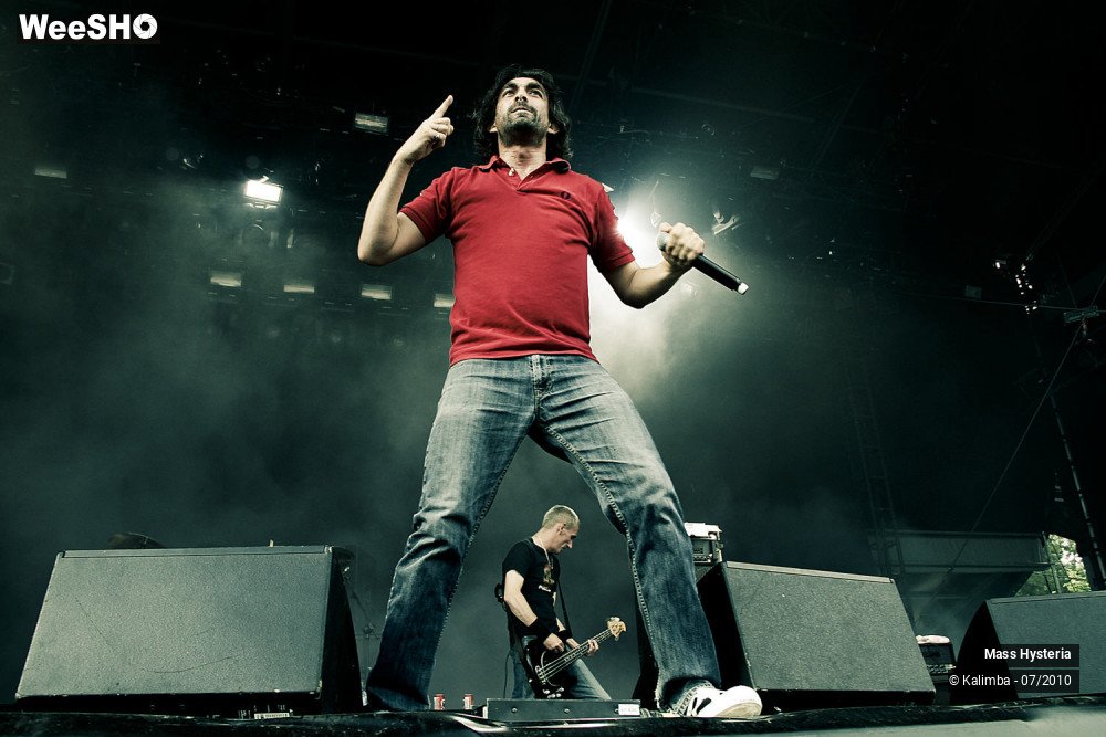 9/38 photos du spectacle Mass Hysteria