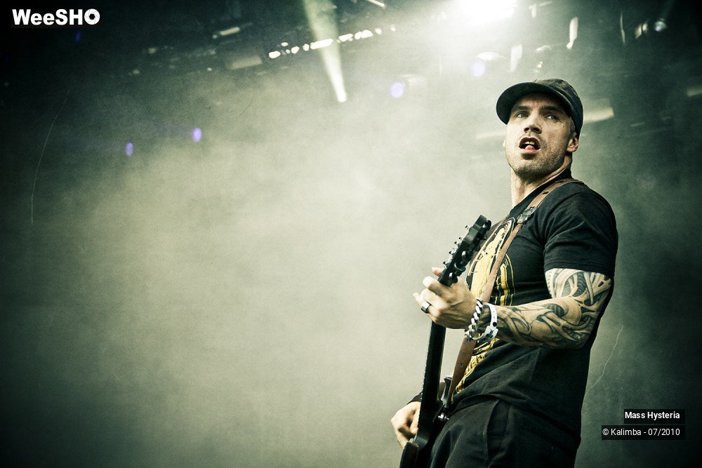 23/38 photos du spectacle Mass Hysteria