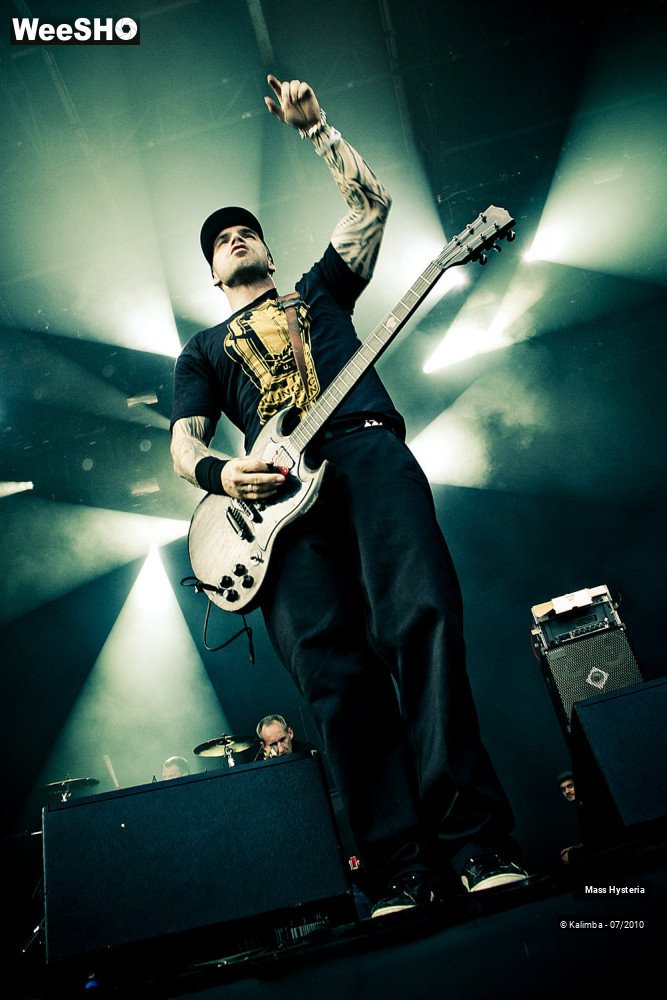 36/38 photos du spectacle Mass Hysteria