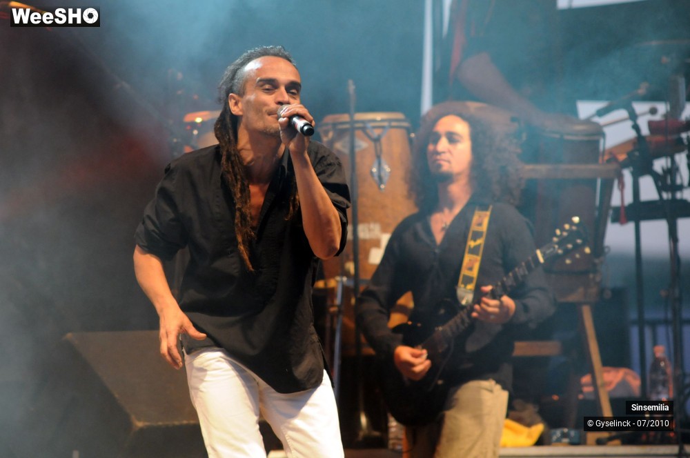 16/22 photos du spectacle Sinsemilia