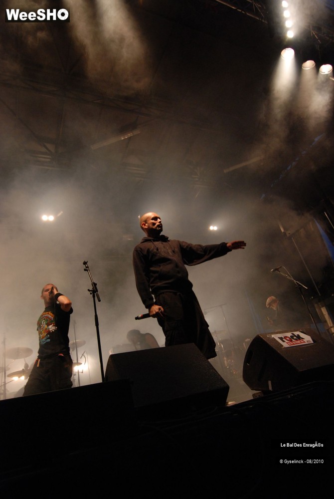 18/33 photos du spectacle Le Bal des Enragés 1