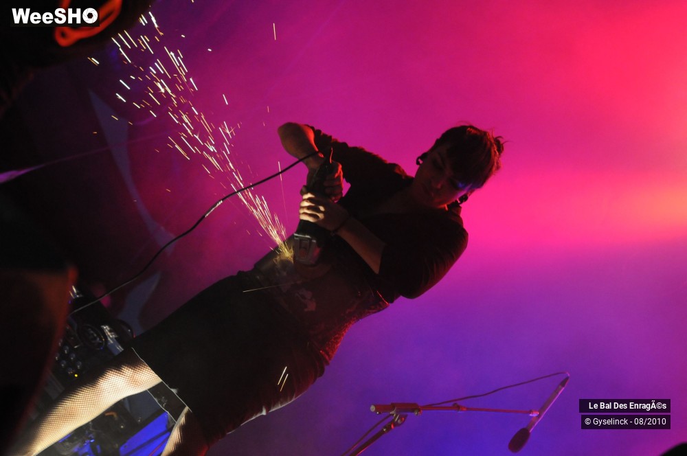 28/33 photos du spectacle Le Bal des Enragés 1