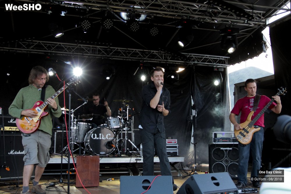 19/26 photos du spectacle One Day Clinic