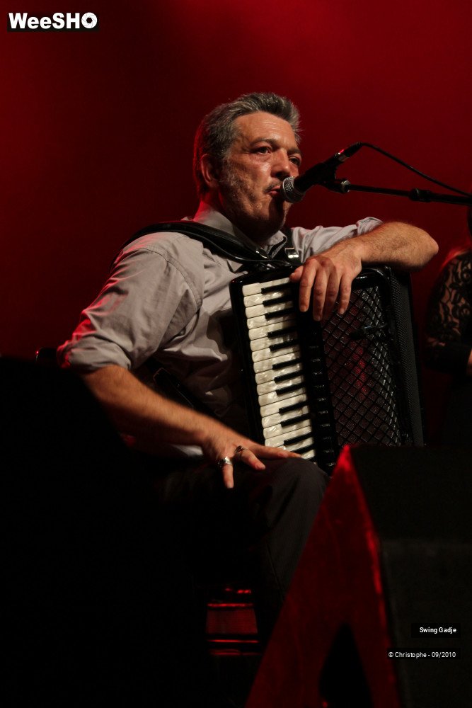 40/41 photos du spectacle Swing Gadjé