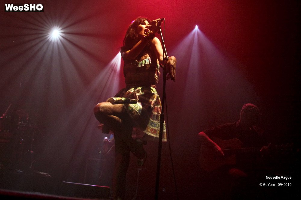 43/50 photos du spectacle Nouvelle Vague