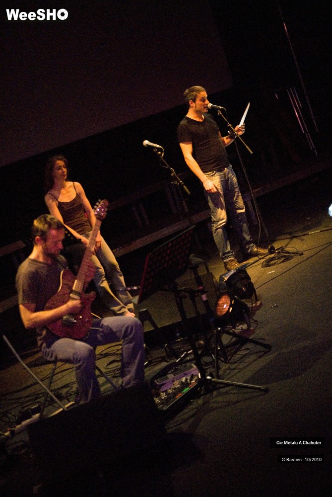 9/35 photos du spectacle Peau Brute