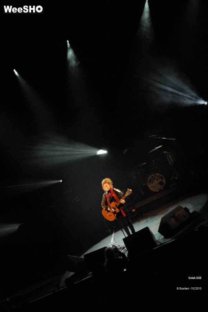 6/31 photos du spectacle Selah Sue